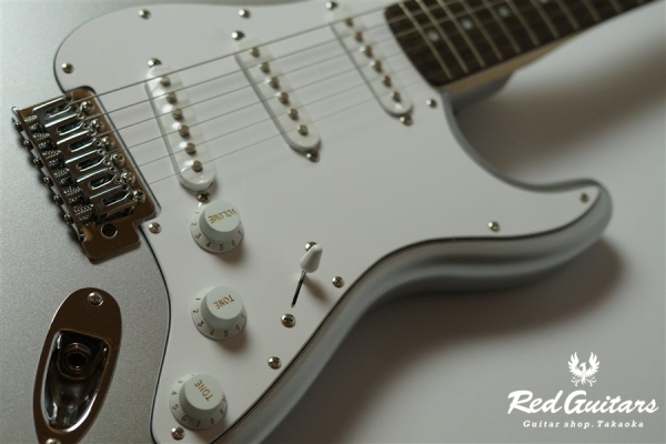 AFFINITY SERIES STRATOCASTER - Slick Silver
